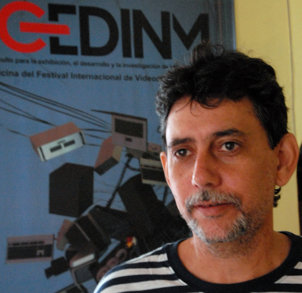 Jorge Luis Santana es miembro de la Unión de Escritores y Artistas de Cuba (Uneac). Ha impartido conferencias en China, Argentina y en universidades de Estados Unidos. Foto: Otilio Rivero Delgado/ Adelante