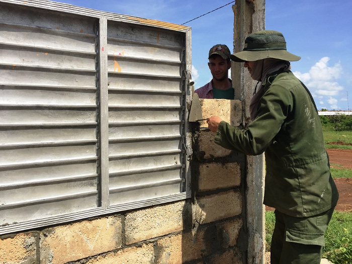 Reconocen a universitarios movilizados en Puerto Piloto