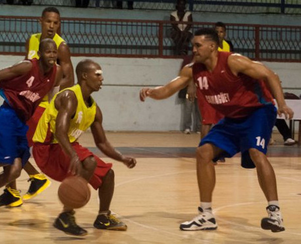 Foto: Tomada de www.miesquinacaliente.wordpres.com Baloncesto: lo que está en juego en Santa Clara