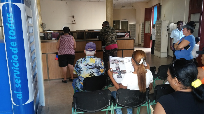 Foto: Orlando Seguí Aguilar/Adelante/Archivo Desarrollan servicios informáticos en Correos de Cuba
