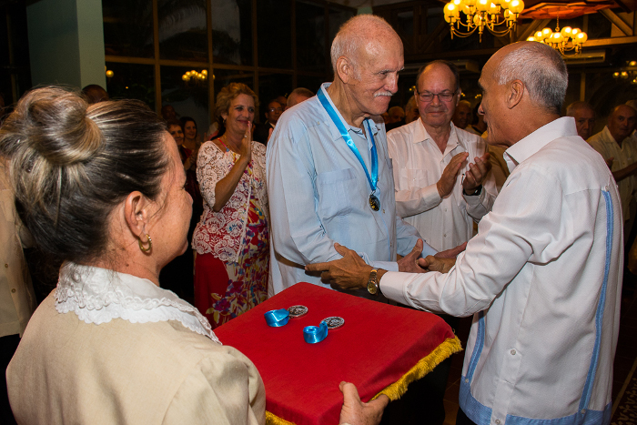 Foto: Leandro A. Pérez Pérez/ Adelante Condecorados con la Placa conmemorativa 50 Aniversario de la Universidad de Camagüey