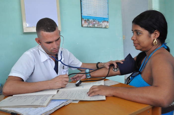 Jornadas de homenaje en Camagüey a los trabajadores de la Salud