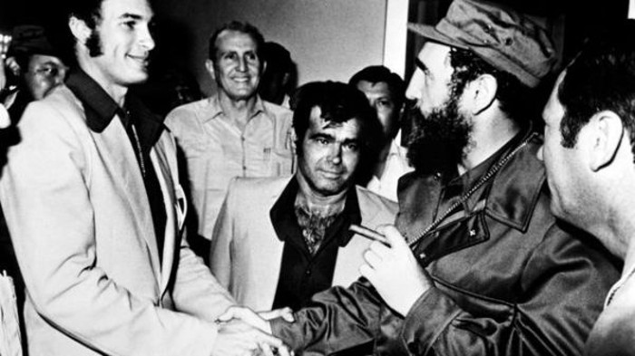 Foto: Tomada de cubadebate.cu Fidel y Juantorena en estrecha relación (+Video)