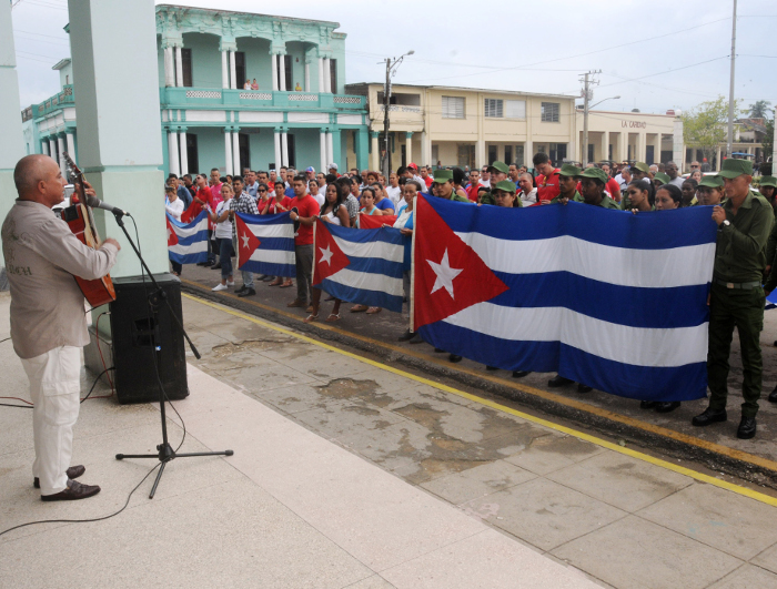 Foto: Del Autor Fidel vive eternamente en el corazón de los camagüeyanos  (+ Galería y Video)