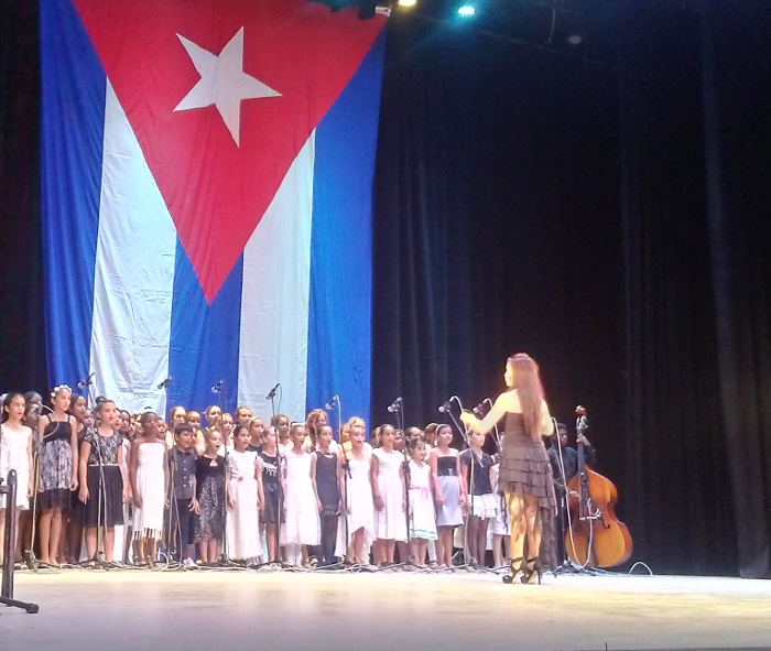 Foto: De la autora    Homenaje a Fidel desde el arte