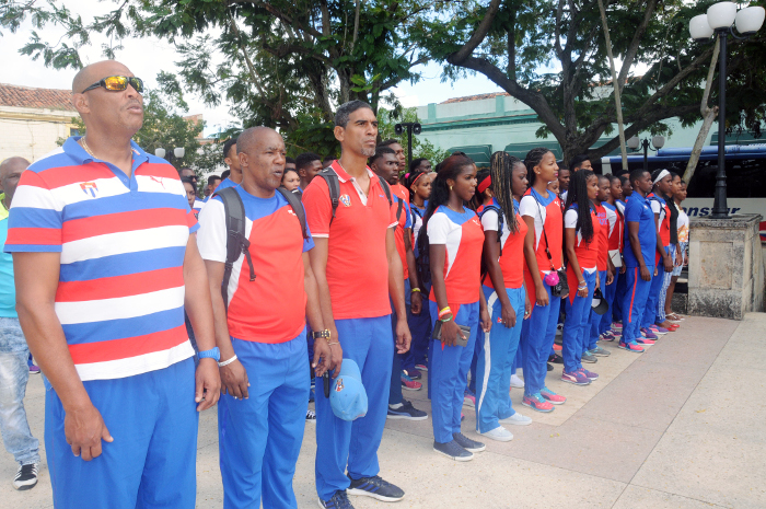 Homenaje de nuestros campeones a El Mayor