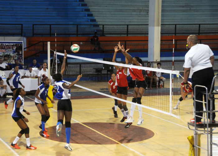 Fotos: Orlando Durán Hernández/ Adelante Camagüey al frente en el Nacional de Voleibol femenino (+Galería)