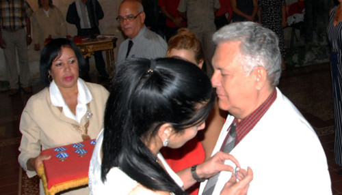 Profesionales de la Salud en dos fechas memorables
