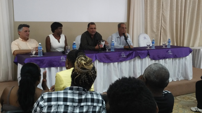 Foto:Orlando Seguí Aguilar/Adelante En primer plano... Mireya Luis