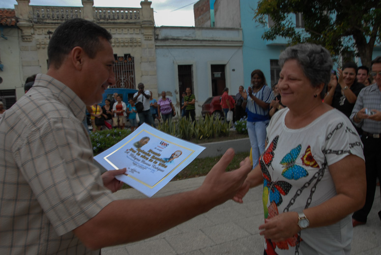 Milagros Manresa Rodríguez Fotos:Otilio Rivero Delgado /Adelante Distinguido el Periodismo camagüeyano