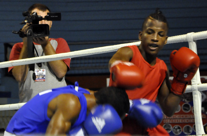 La incorporación de Argilagos constituirá un refuerzo notable a nuestra selección. Él y Areu son los dos camagüeyanos de la nómina nacional que recibieron autorización para participar en la fase clasificatoria de la Serie. Foto: Otilio Rivero Delgado/Adelante/Archivo Boxeo en Camagüey: Los Guerreros a las puertas de su Serie