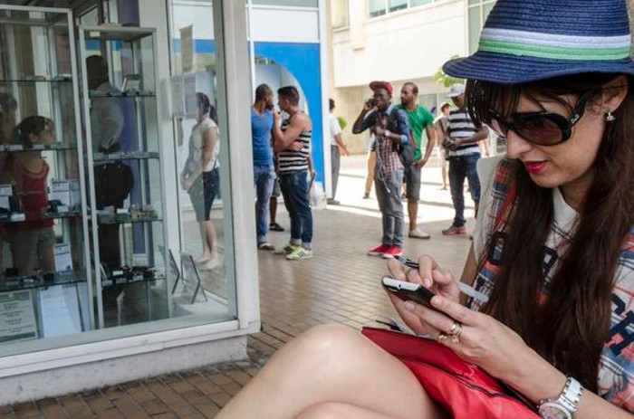 Foto: Abel Ernesto/ ACN Anuncian mejoras en la telefonía móvil