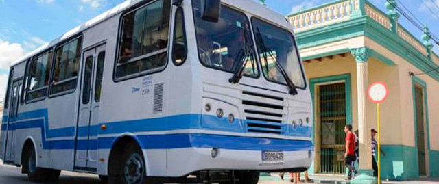 Nuevos ómnibus reforzarán servicio urbano en Camagüey