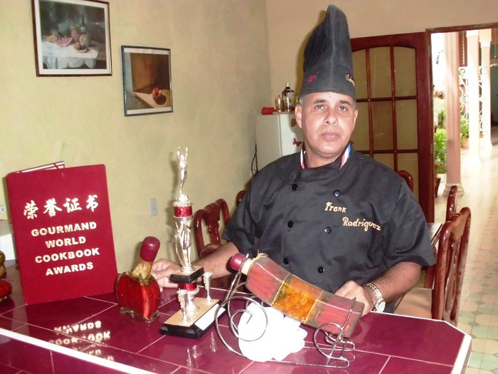 Foto: Tomada de Radio Camagüey - WordPress.com Comer con identidad, en la Feria Internacional del Libro