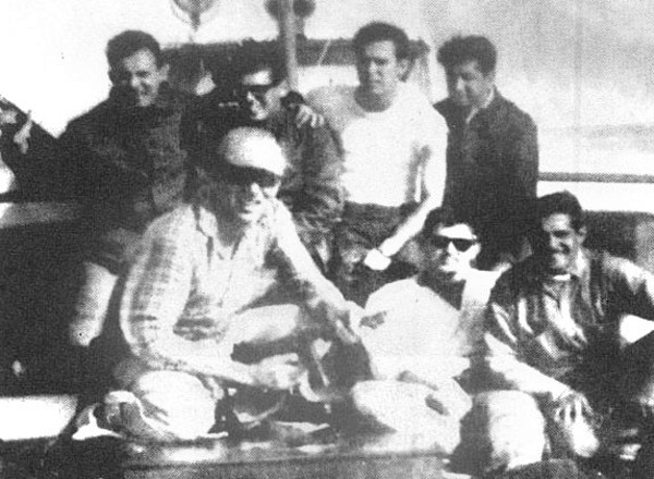 Los expedicionarios navegando hacia Cuba. Fotocopia: Jorge Luis Téllez Los guerrilleros del 13 de Marzo y el valor de la unidad