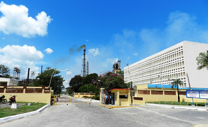 Partial sight of the factory of fertilizers and insecticides of Nuevitas. Photo: Lázaro Najarro Pujol/ Collaborator Looked at the industrialist present and future of Nuevitas