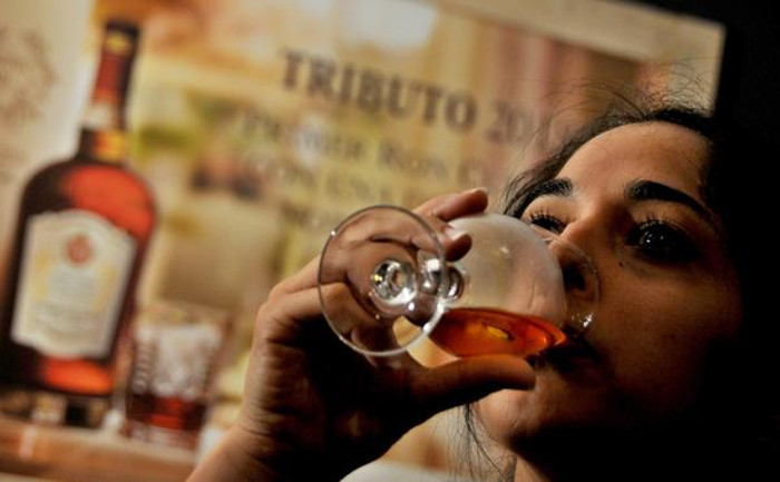 Presentación del Ron Tributo, de la tercera edición limitada de la Colección Havana Club Tributo, en el Museo del Ron, en La Habana. Fotos: Omara García Mederos/ ACN Havana Club pretende vender más de cuatro millones de cajas de ron