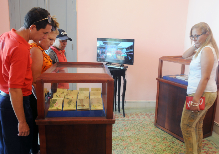 From China to Camagüey: holiday of the letters