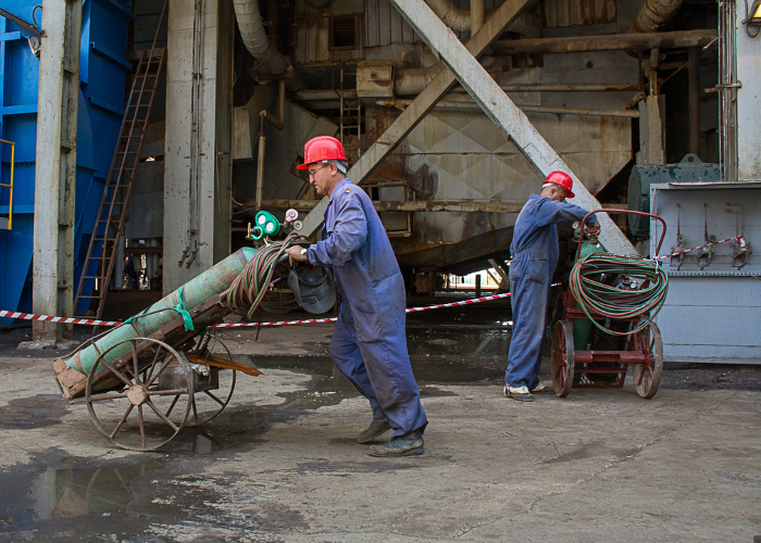 La termoeléctrica va tomando forma en su interior después de la avería.Fotos: Leandro Pérez Pérez/Adelante Artífices del éxito del segundo escalón de la batalla
