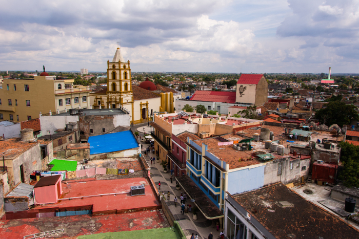 En el rescate y embellecimiento del Camagüey patrimonial está la mano de los alumnos de la Escuela de Oficios. Fotos: Leandro Pérez Pérez/ Adelante Dos décadas al servicio de nuestra ciudad
