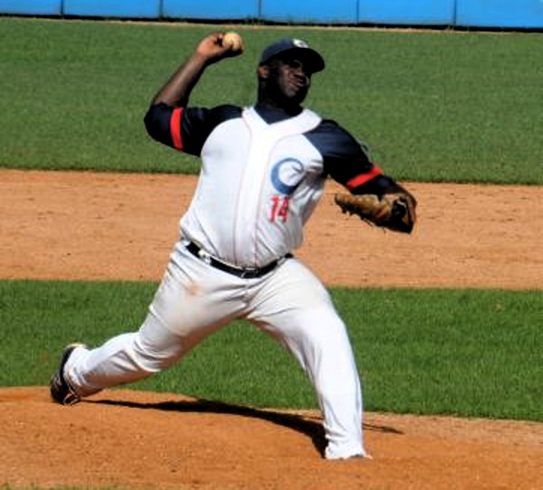 Esmeralda y Camagüey discutirán la corona del béisbol provincial