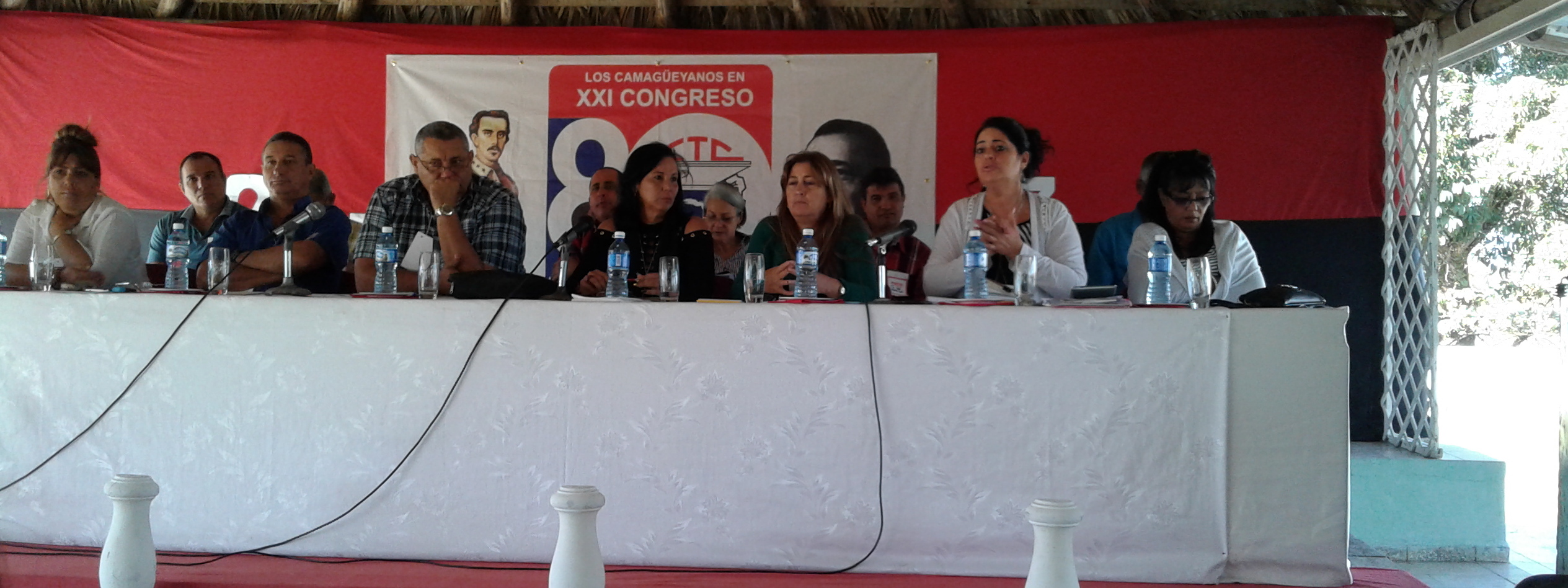 La segunda de derecha a izquierda, miembro del secretariado nacional de la CTC, durante una de sus intervenciones. Fotos: Gretel Díaz Montalvo/ Colaboradora Temas medulares examinó el movimiento obrero en Florida