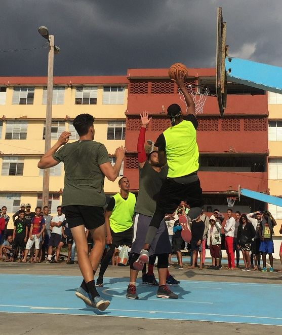 Cultura Física domina juegos deportivos Taínos (+ Post)