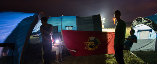 Acampada juvenil en el Parque Botánico de Camagüey