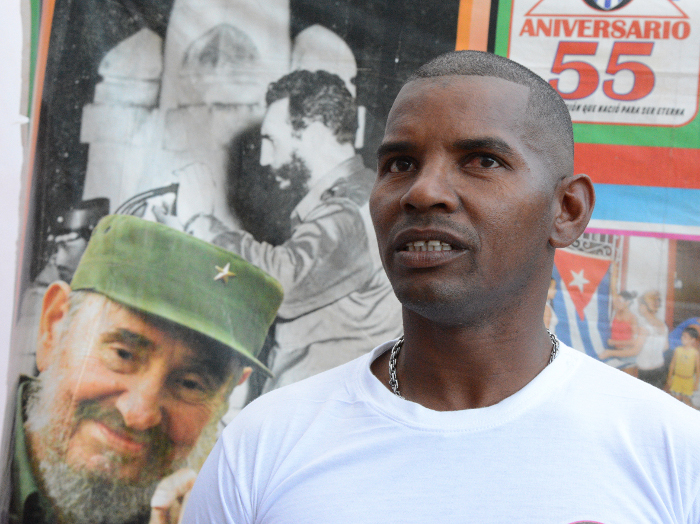 Fotos: Otilio Rivero Delgado/ Adelante Jorge Luis, el primer delegado directo al Congreso cederista