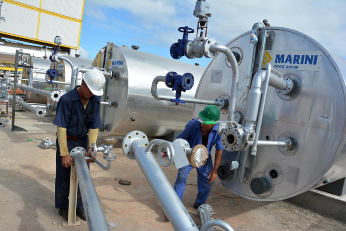 Constructora #1 en Camagüey ejecuta moderna planta de asfalto
