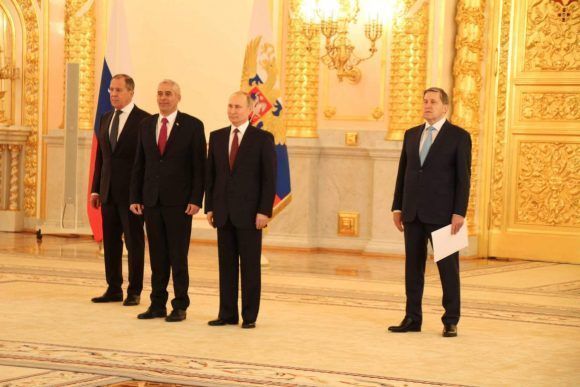 Putin recibió cartas credenciales de embajador cubano ante la Federación Rusa, Gerardo Peñalver. Foto: EmbaCuba Rusia Vladimir Putin resalta gran autoridad de Cuba en la arena internacional
