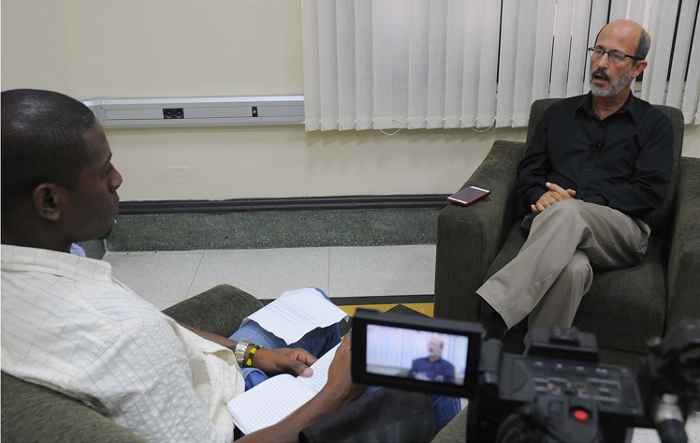 Foto: Tomada de www.prensa-latina.cu Despeja dudas sobre sistema electoral diputado cubano