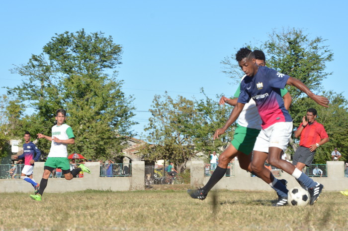 Foto: Otilio Rivero Delgado/ Adelante/ Archivo Camagüey fortalecen posiciones para Liga cubana de Fútbol