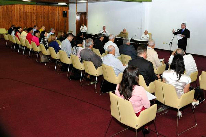 Raul Castro to Head Commission for Constitutional Reforms