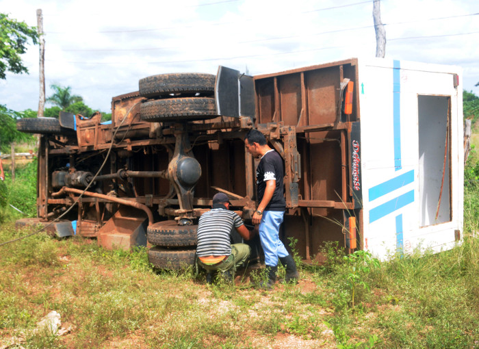 Accidente de tránsito en ruta Sierra de Cubitas - Camagüey