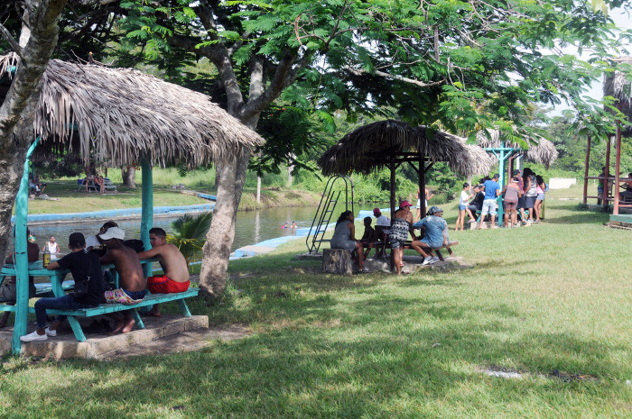 Relax veraniego en Las Clavellinas 