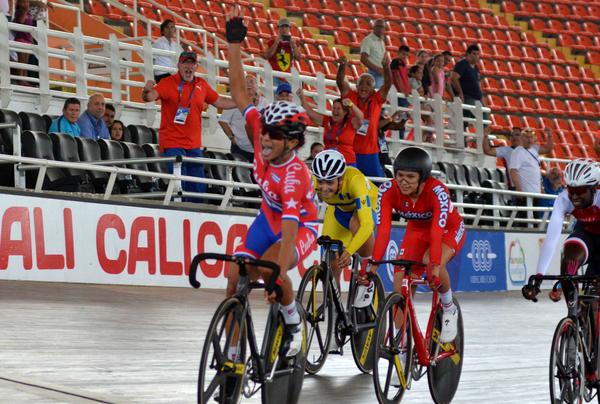 En el scratch femenino venció ayer Marlies Mejías. Foto: Omara García/ACN