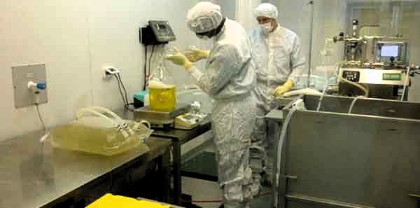 La medalla dorada más reciente es del 2015: la invención titulada Anticuerpos monoclonales antiCD6 para el tratamiento y diagnóstico de la psoriasis, del Centro de Inmunología Molecular (CIM). Foto: Tomada de http://bohemia.cu Nueve medallas de oro para científicos cubanos