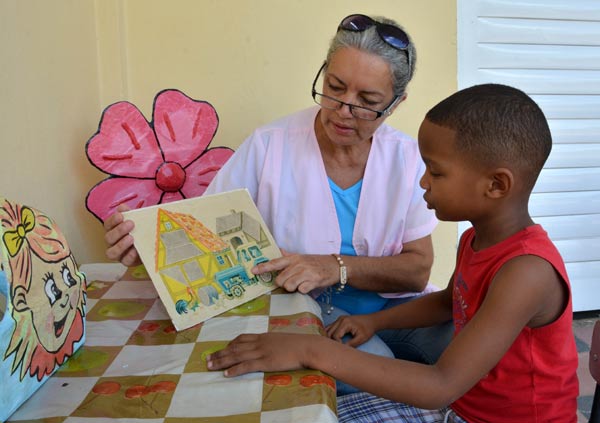 Fotos: Tomadas de ACN Logopeda Marcia Montalván: “La inocencia de los infantes es lo que más me enlaza a ellos”