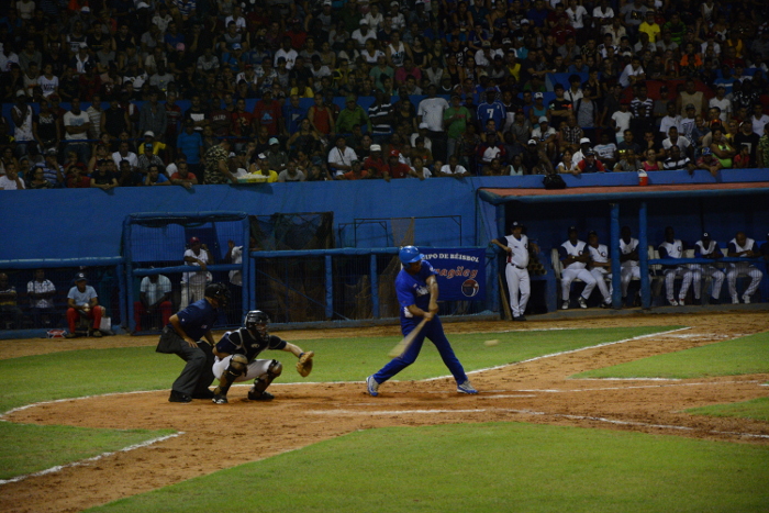 Industriales derrota a Camagüey en el “juego chiquito”