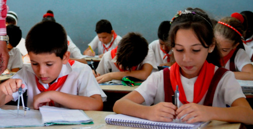 Camagüey extenderá a más el escuelas perfeccionamiento educativo