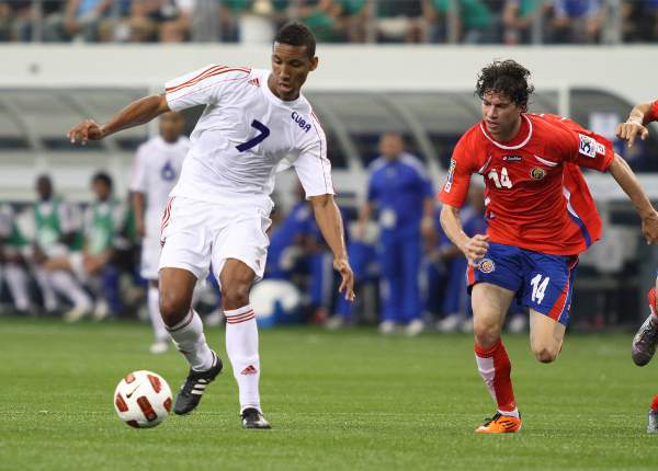 Foto: Tomada de sensacióndeportiva.com El fútbol cubano espera sentado mientras muere (+Video)