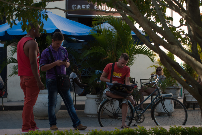 Foto: Leandro Pérez Pérez/Adelante/Archivo Etecsa pone a prueba por 72 horas Internet en los móviles