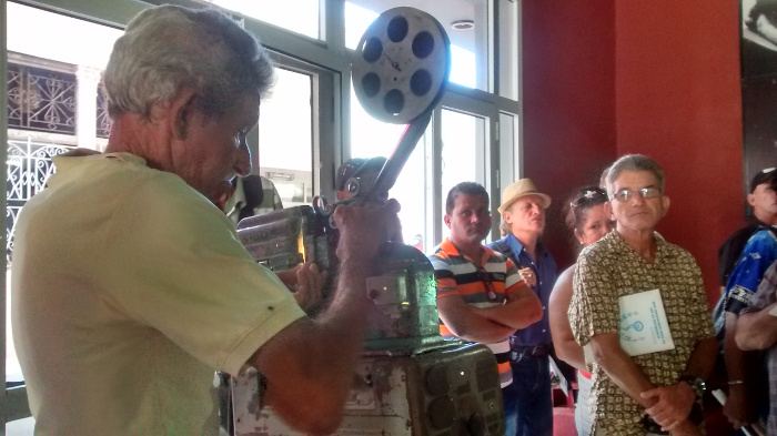 Foto: De la autora Alberto Cedeño, un proyeccionista “En primer plano” (+ Post)