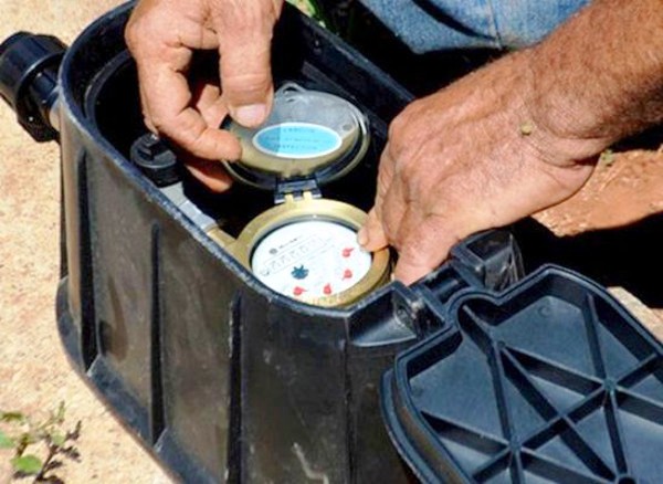 Foto: Archivo Continua instalación de hidrómetros en Camagüey