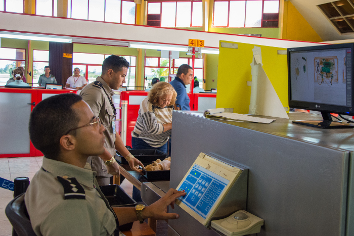 Foto: Leandro Pérez Pérez/Adelante/Archivo Aduana General de la República: tolerancia cero a las drogas