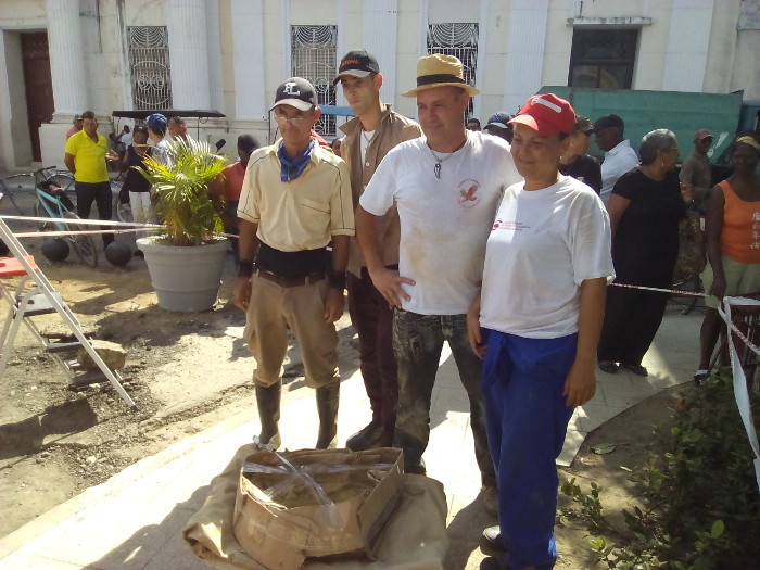 Una parte del equipo que intervino en la búsqueda.