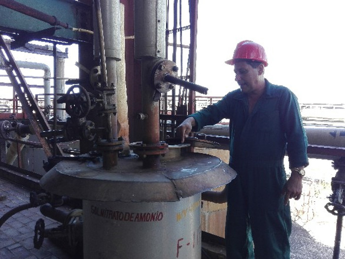 Foto: Del Autor En Nuevitas se restablece producción de nitrato de amonio