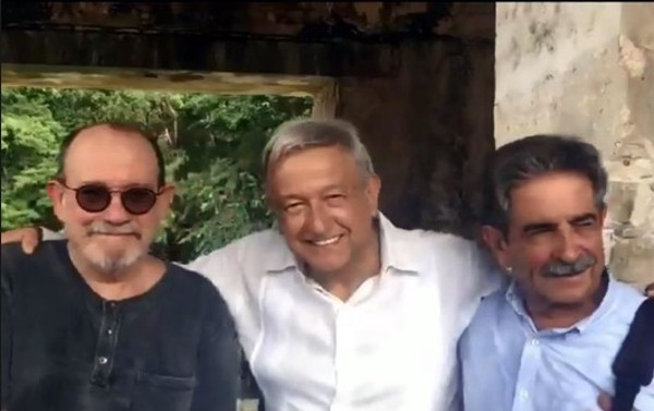 Manuel López Obrador, Silvio Rodríguez y el presidente de Cantabria Miguel Ángel Revilla, en la zona arqueológica de Palenque, Tabasco. Foto: Tomada de cubadebate.cu Silvio Rodríguez y López Obrador visitan zona arqueológica mexicana