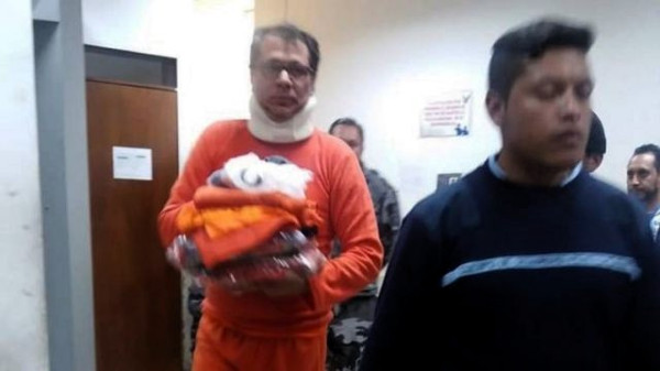 Jorge Glas fue llevado al hospital Carlos Andrade Marín en Quito por una decaída en su salud. El exfuncionario llevaba 18 días en huelga de hambre como protesta por su traslado de la cárcel 4 de Quito. Foto: Tomada de expreso.ec Piden verificar violación a derechos de exvicepresidente ecuatoriano